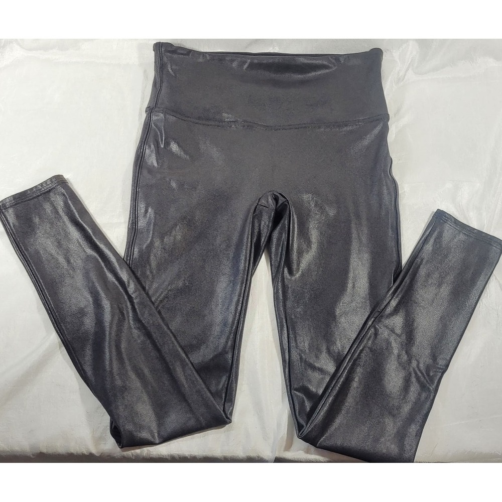 Spanx Women's Faux Leather Shiny Black Nylon Blend Leggings #2437Q - Size Medium